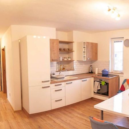 2 Bedroom Flat In The Heart Of Liptovsky Mikulas Luaran gambar