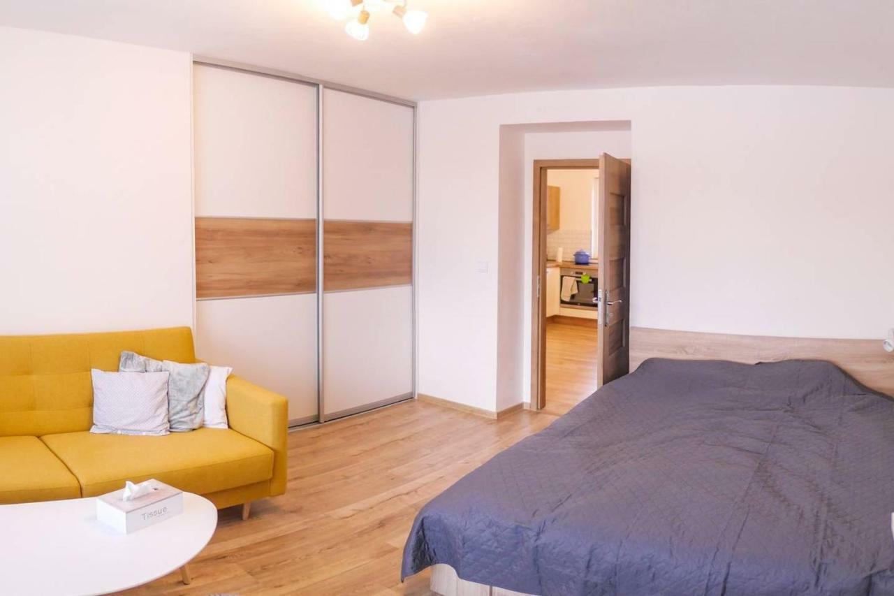 2 Bedroom Flat In The Heart Of Liptovsky Mikulas Luaran gambar